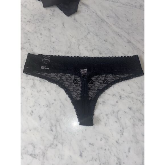 Flirtitude Cheeky Panties XL Thong Lot of 4 Black Lace New - Picture 3 of 6